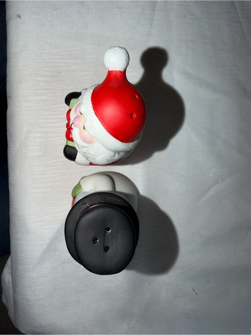 Vintage 1985 Enesco Christmas Santa & Snowman Salt & Pepper Shakers Set - Picture 2 of 8